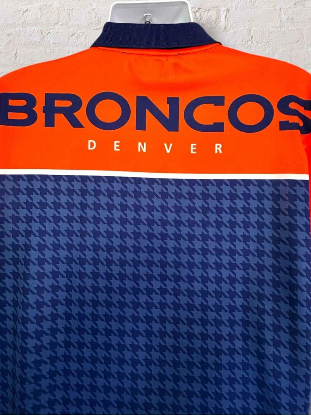 Denver Broncos NFL Team Apparel Men XL Graphic Polo Orange Navy Skyline